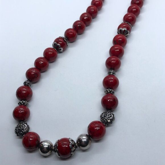 Stunning Sterling Silver & Stabilized Red Dyed Coral Bead Necklace - Picture 3 of 9